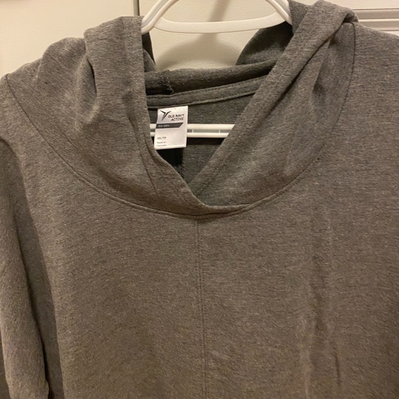 Athletic thin hoodie - Picture 2 of 4